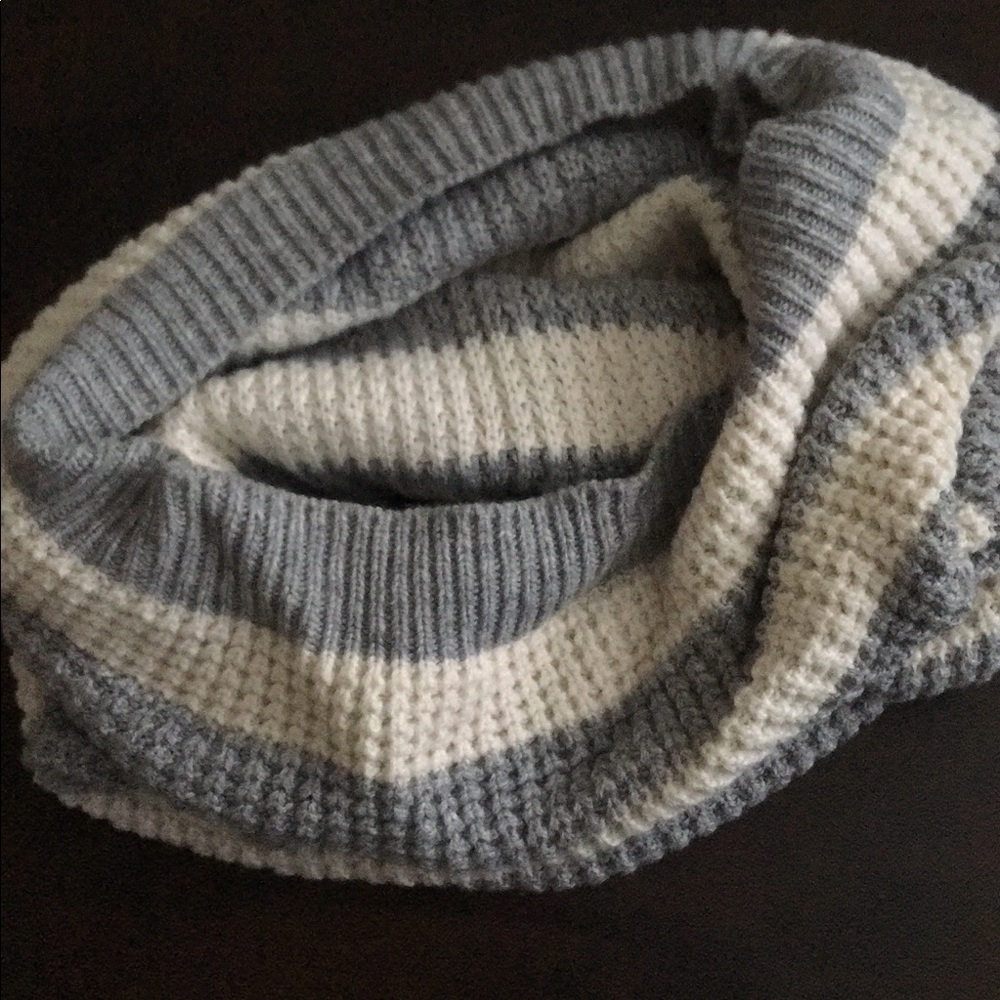 Infinity Chunk Scarf - image 1